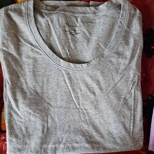 No Boundaries Women's Short Sleeve Tee - Light Gray
